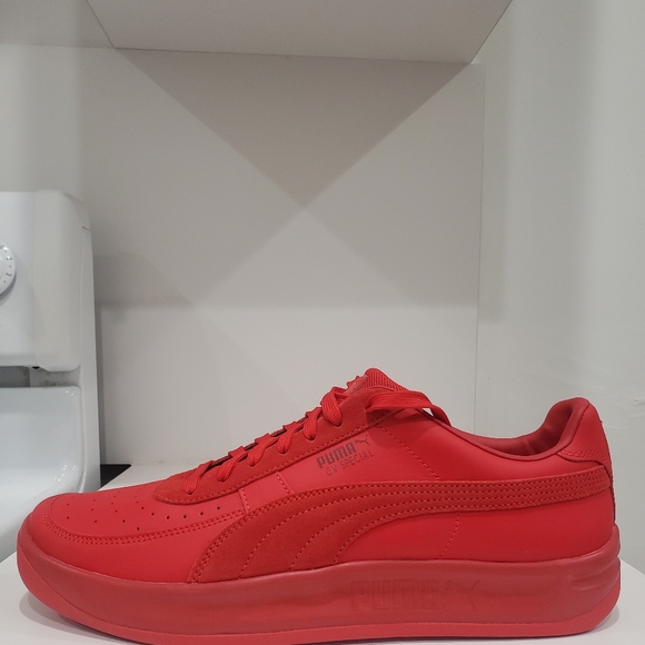 Puma men's GV Special All Red - Picture 2 of 8